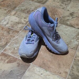 BROOKS Ghost 4 Women's Light Purple Athletic Shoes Sz 10 1/2